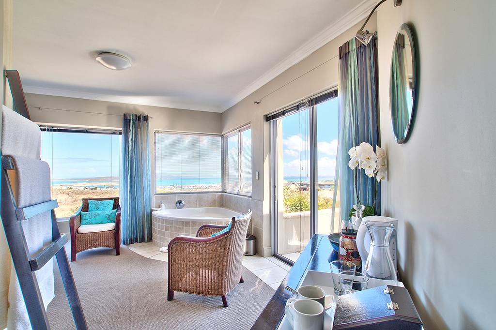 At The Rocks Guesthouse Langebaan Exteriér fotografie