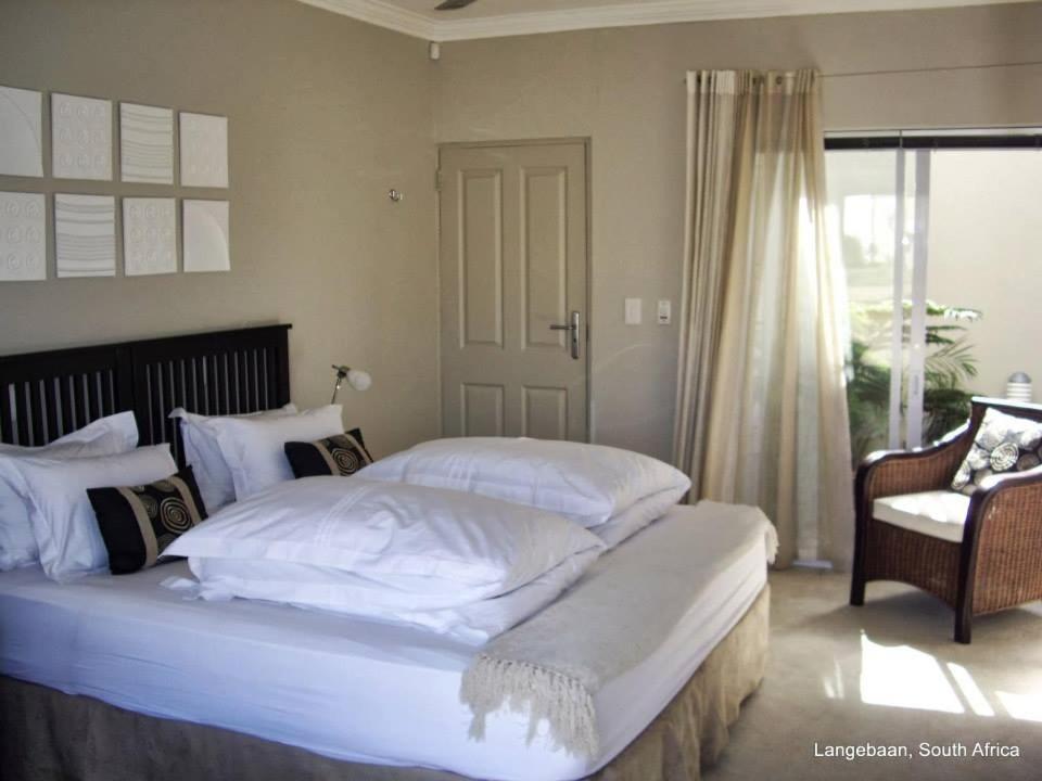 At The Rocks Guesthouse Langebaan Pokoj fotografie
